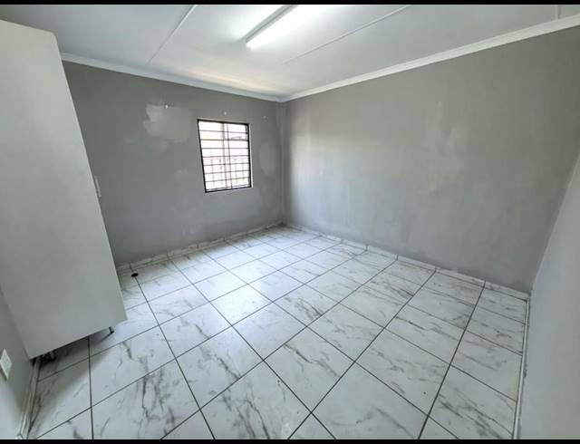 2 BEDROOM PROPERTY TO RENT IN WYCHWOOD